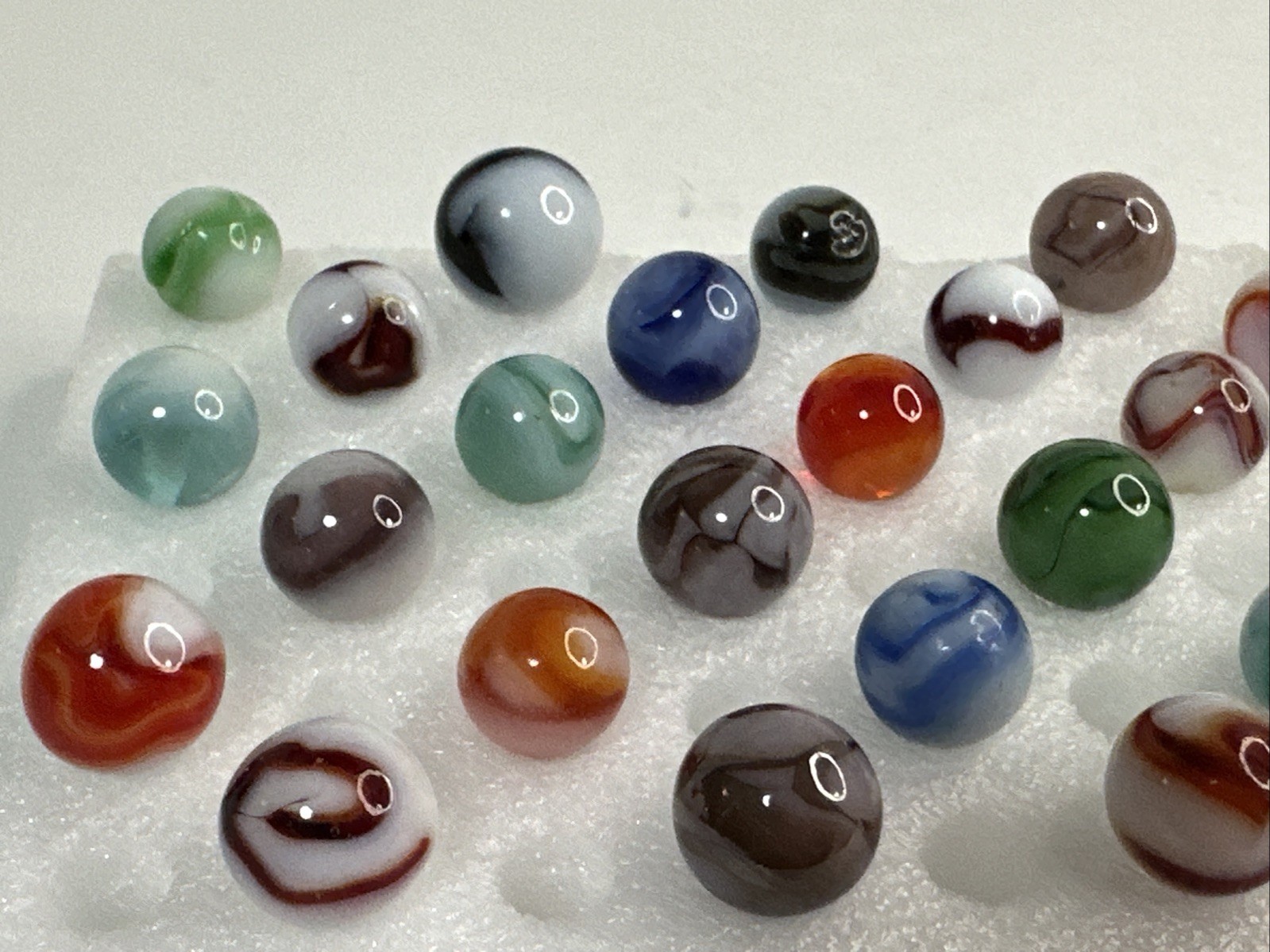 410 Lot Of 30 Jabo Swirl Marbles!