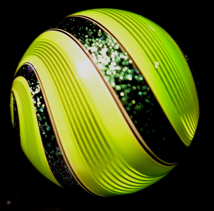 HOT HOUSE GLASS MARBLE/1.734″-LIME DICHROIC BANDED FINE LINER #315-FAST SHIP