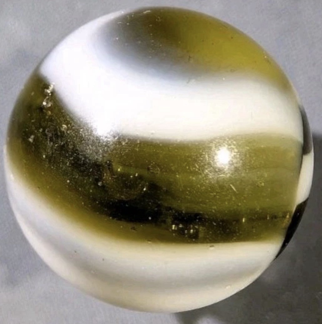 Peltier Glass Co Vintage Marble 5/8″ NM