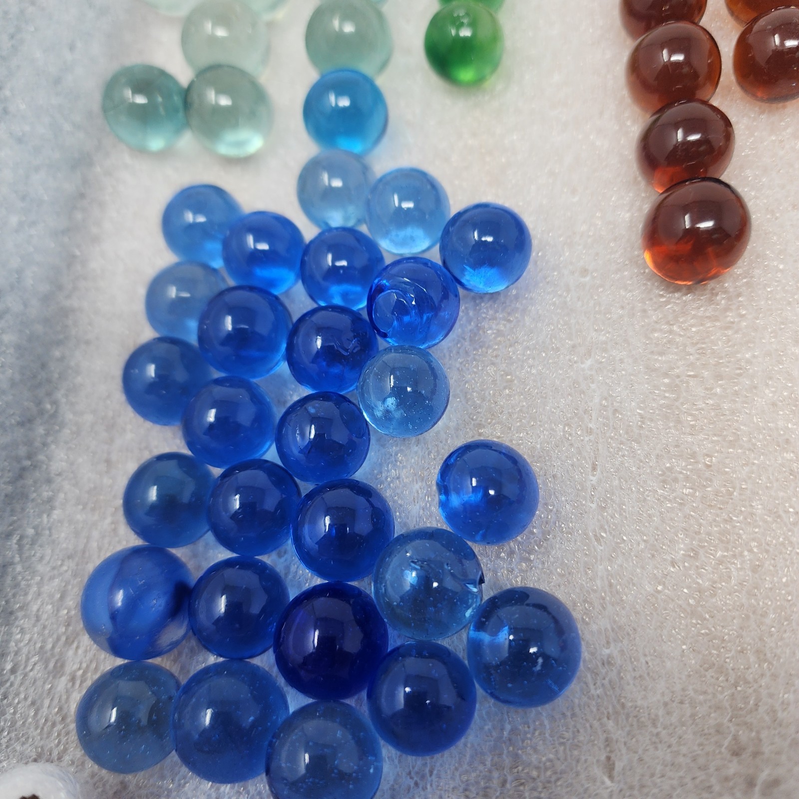 Vintage GLASS MARBLES 95 pc 2 pound Lot Mix Multi Color Multi Sizes