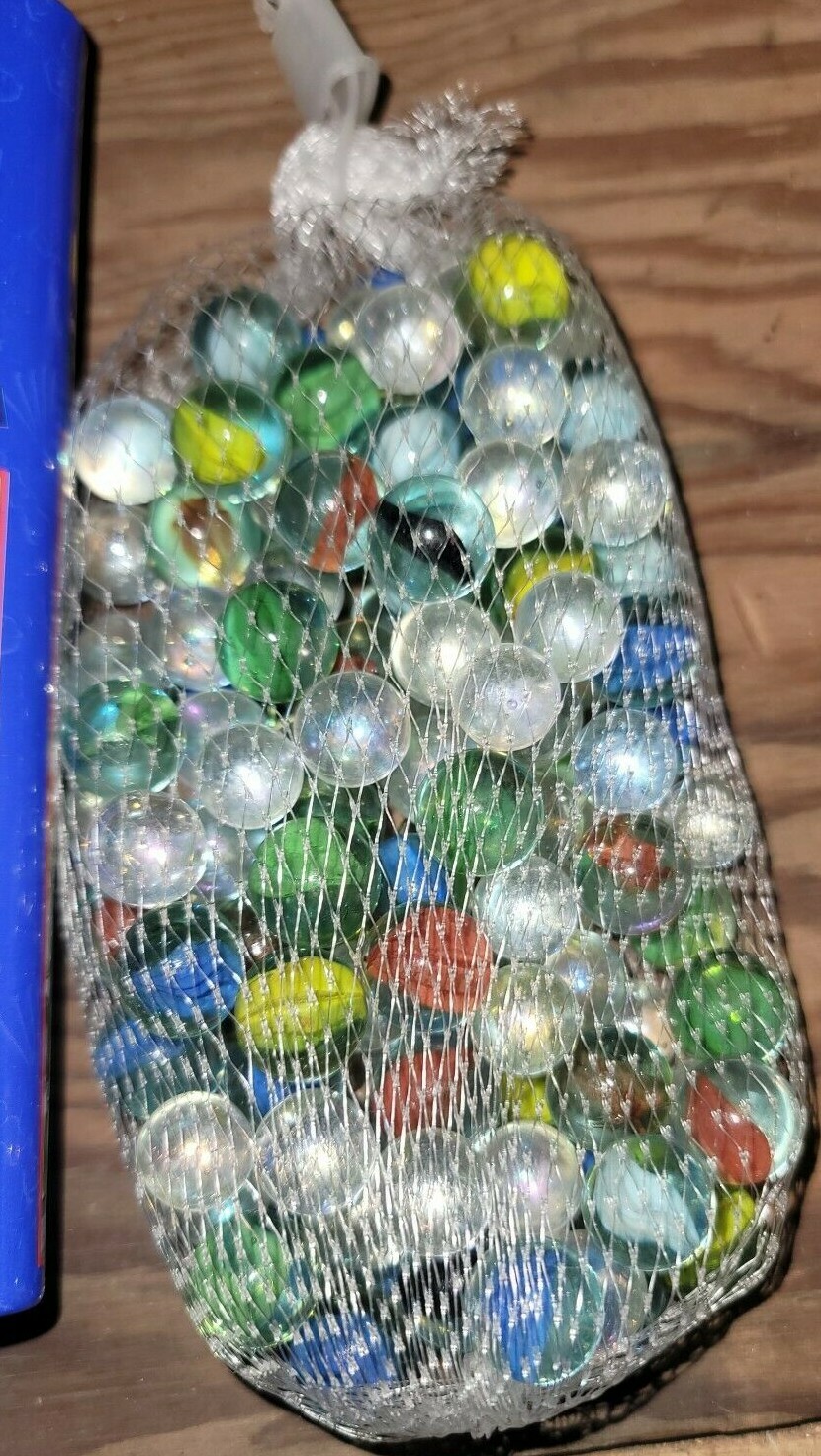 Pavilion Marbles Game with Collectible Tin Geoffrey Toys R Us #164