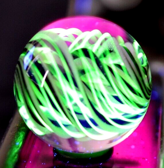 JOSHUA JUSTICE GLASS MARBLE/1.388″-ROSE/GREEN LUTZ BLACKLIGHT TORNADO/NEON GREEN