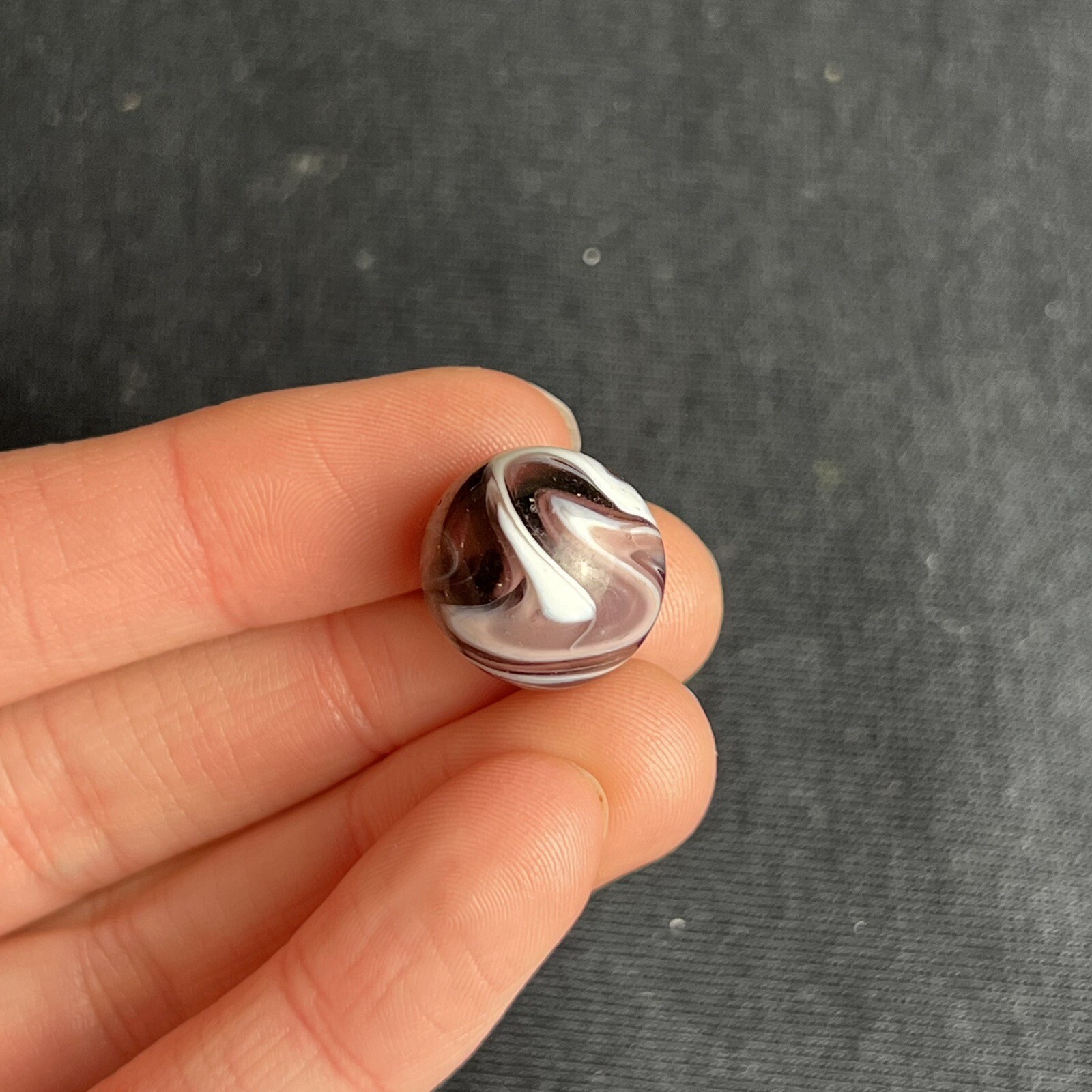 Vintage Lavender Akro Agate Peltier Christensen Glass Swirl Marble 0.6”