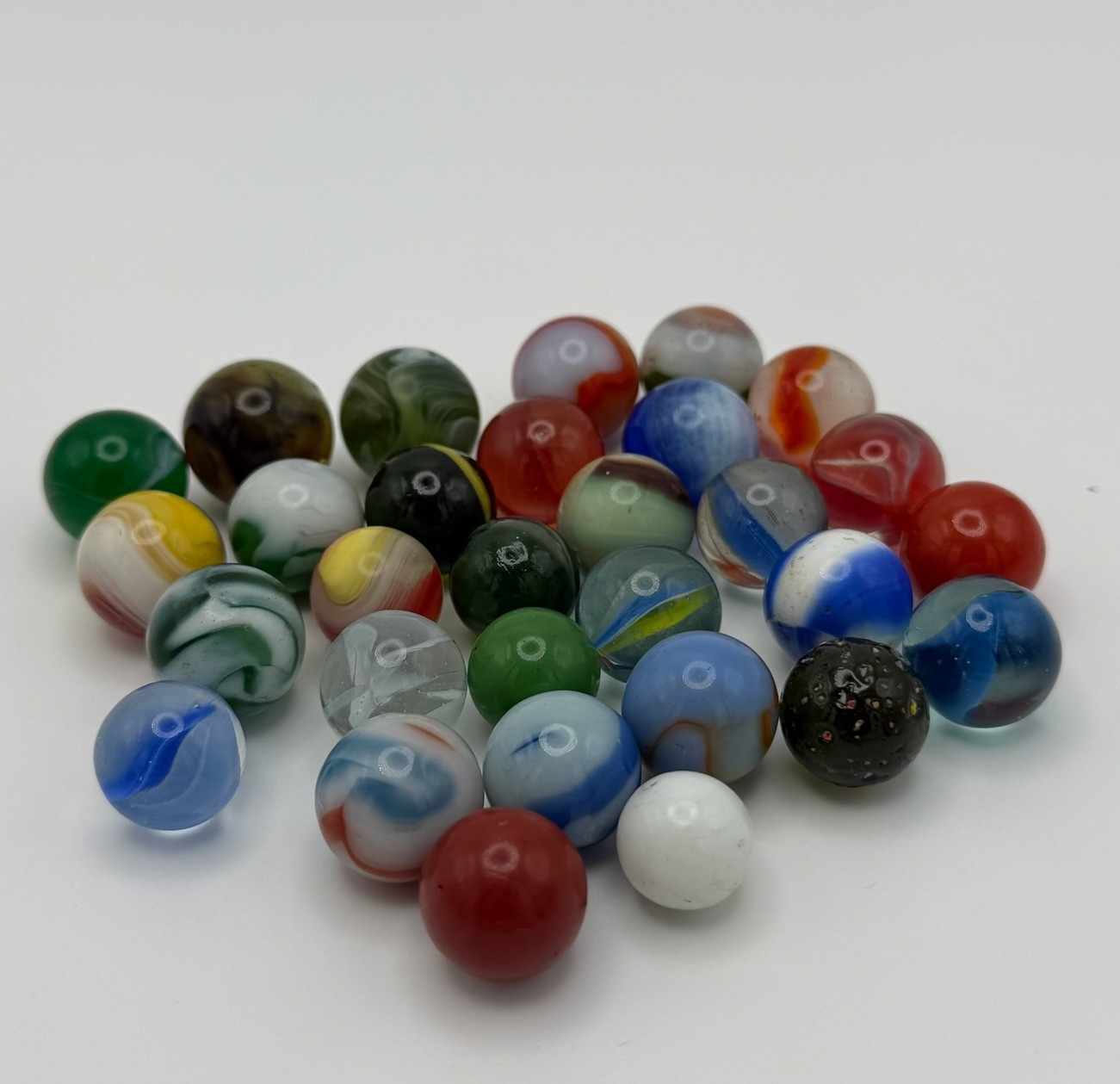 Collectible Marbles Lot Of 30 Marbles Various Colors Some Vintage Some Damaged