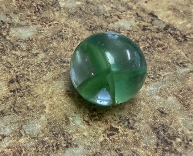 Uranium Glass Pee-Wee 4-Vane Cat’s Eye .5”