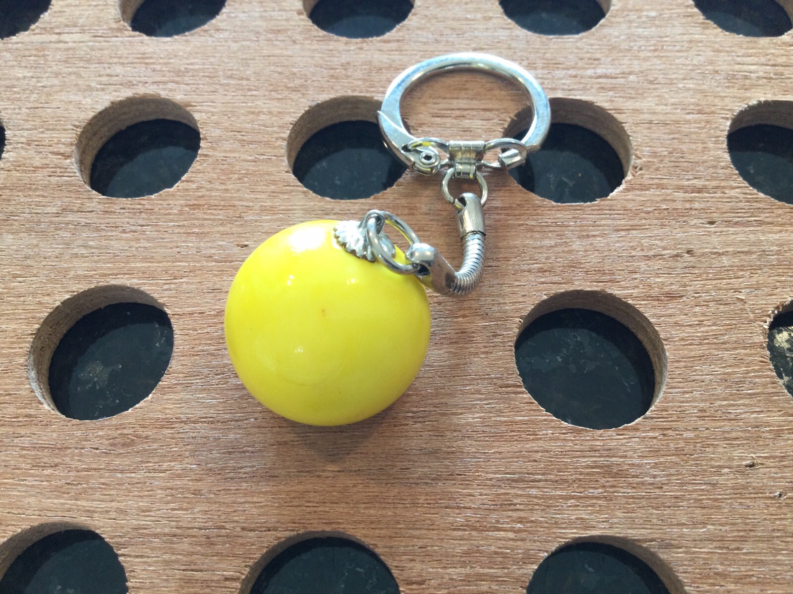 Vintage | Spades | Black Spades on Yellow Marble Keychain