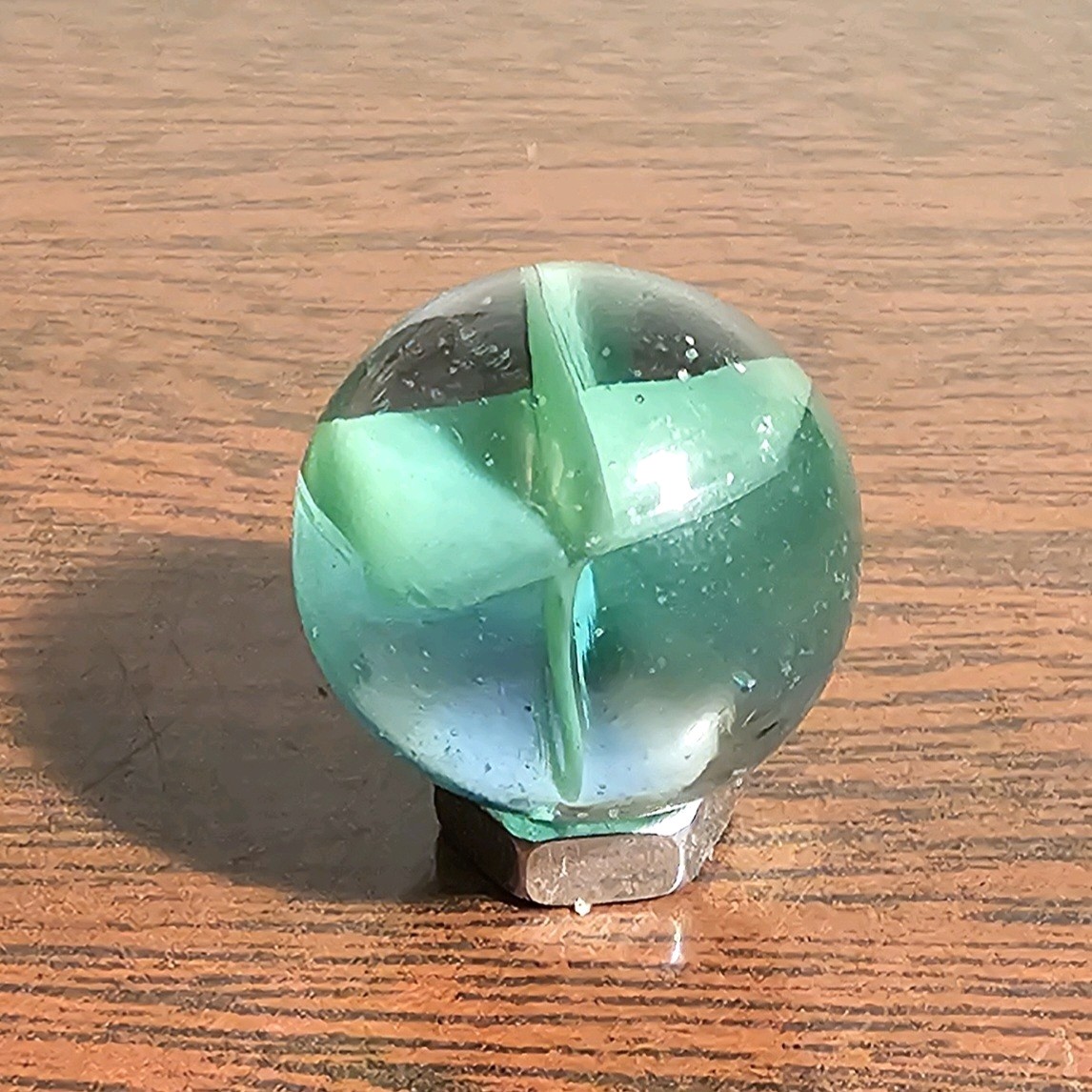C E Bogard Floppy Green Uranium Glow 4 Lobe Cats Eye Clear Glass .625 Marble