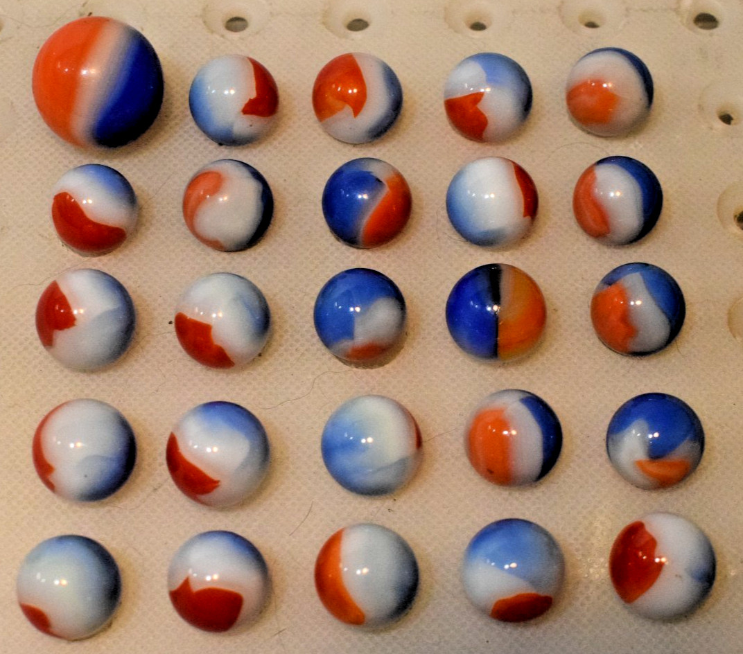 ARKO AGATE MARBLES TARGET POPEYE RED BLUE OPAQUE WHITE VINTAGE 24PC SHOOTER TOY