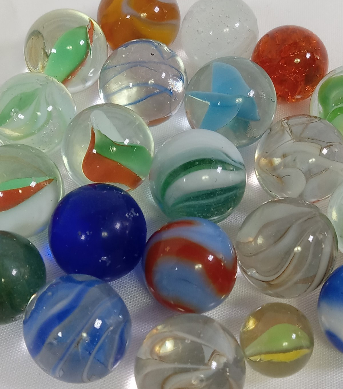 Collection of Vintage Marbles 29pc in glass jar