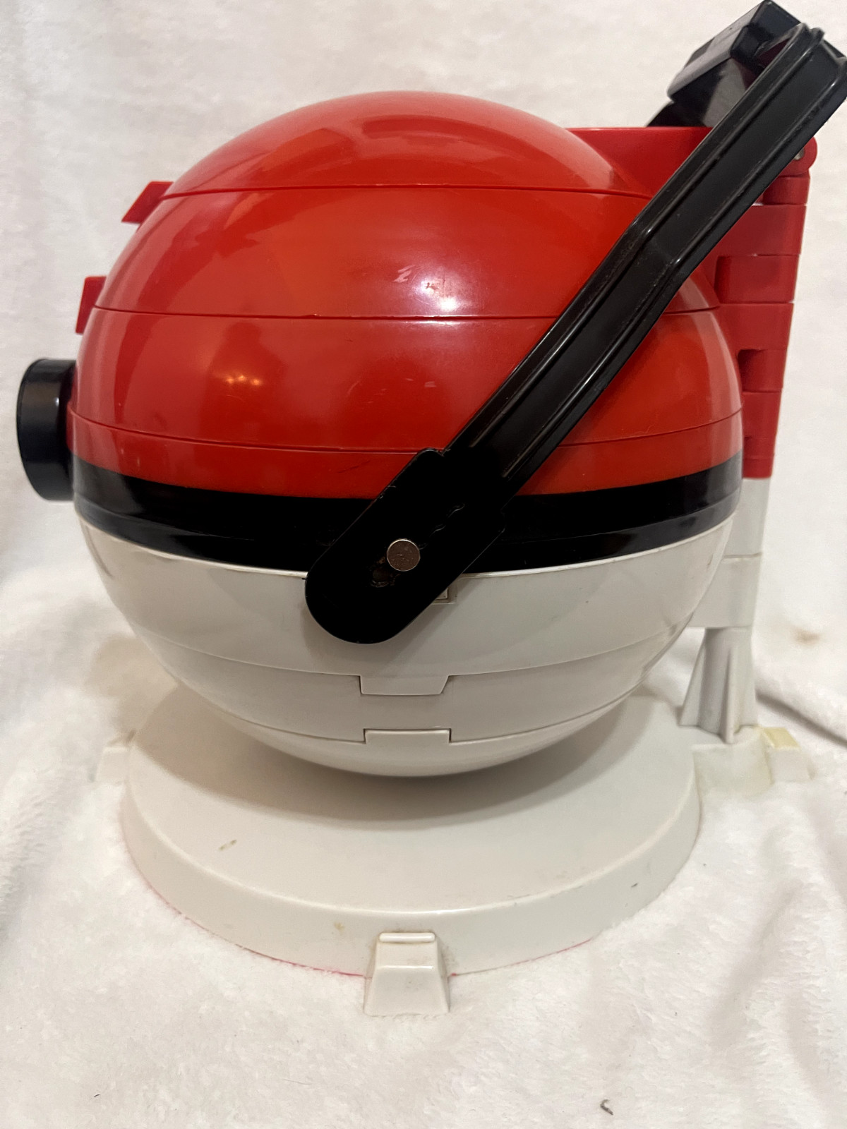 Vintage Pokemon Marble Pokeball Carrying Case With All Inserts.