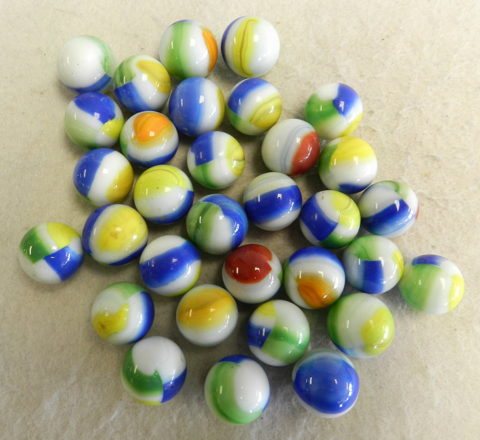 #14079m Vintage Group of 30 Mid Size Marble King 3 Color Patch Marbles