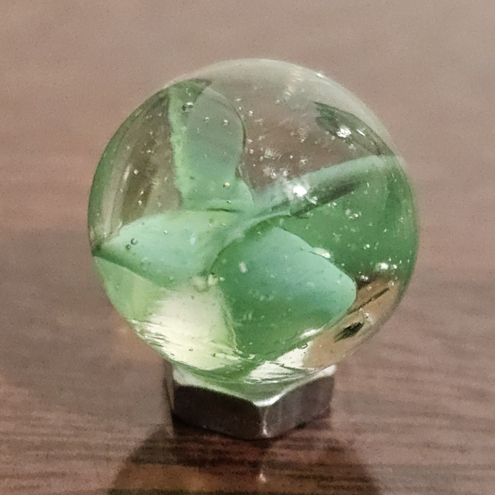 Vintage CE Bogard Mint Green Floppy 4-Lobe Cats Eye .625″ Glass Marble