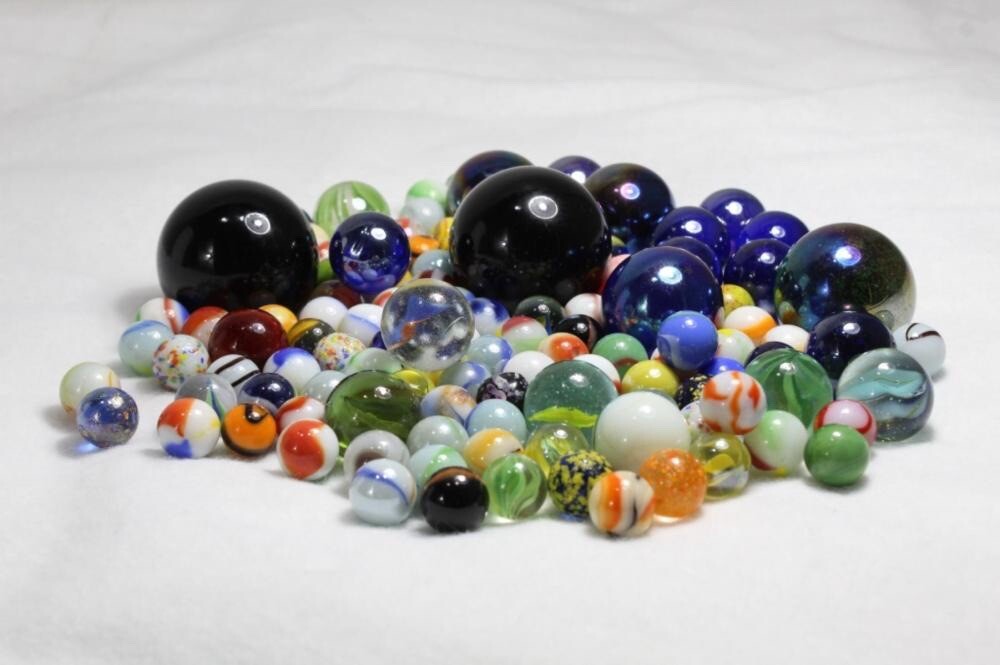 100+ Glass Marbles MILKY WAY Oil Slick Metallic Iridescent Estate Find Colorful