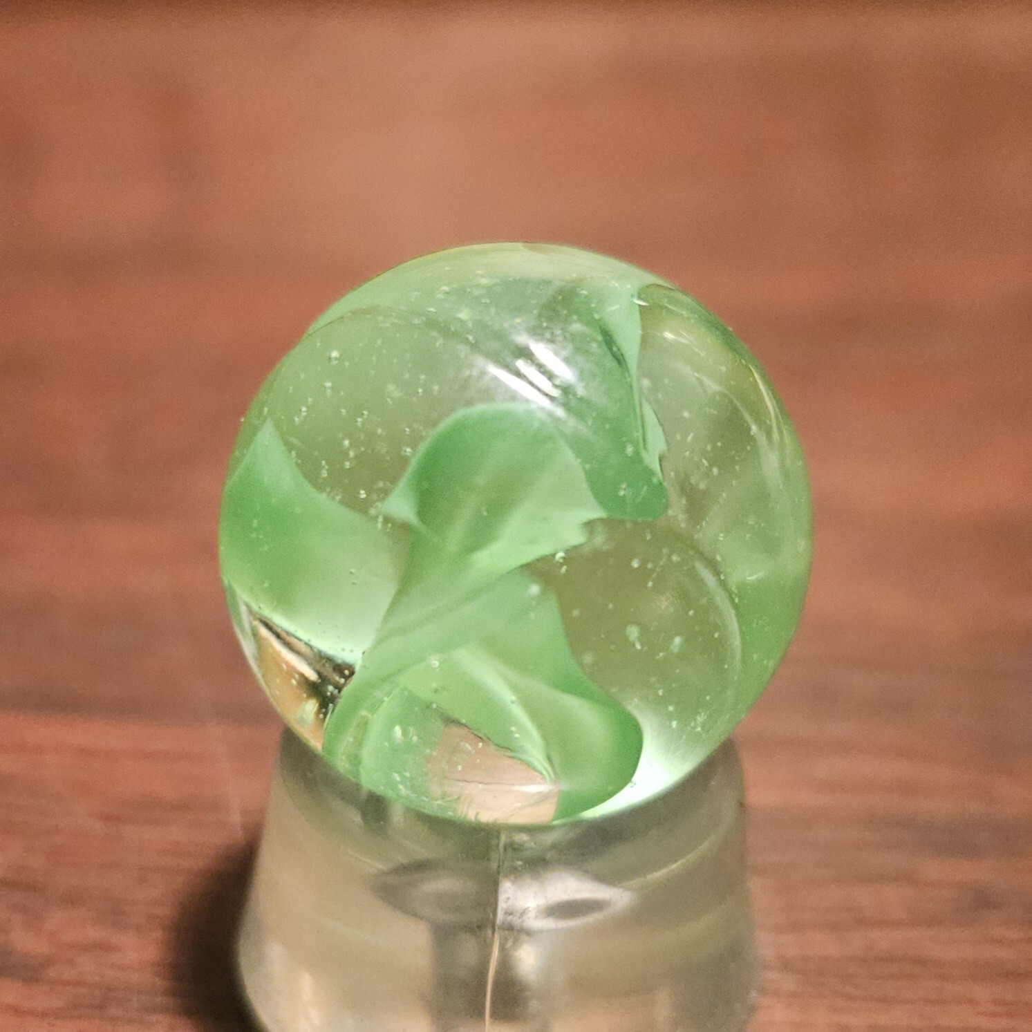 Vintage C E Bogard Hybrid Green in Clear O.94″ Diameter Shooter Glass Marble