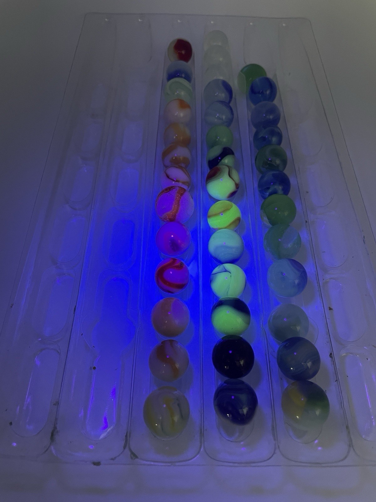 42 Pc Glow Marbles Uranium Cadmium Reactive Under UV Light Vintage