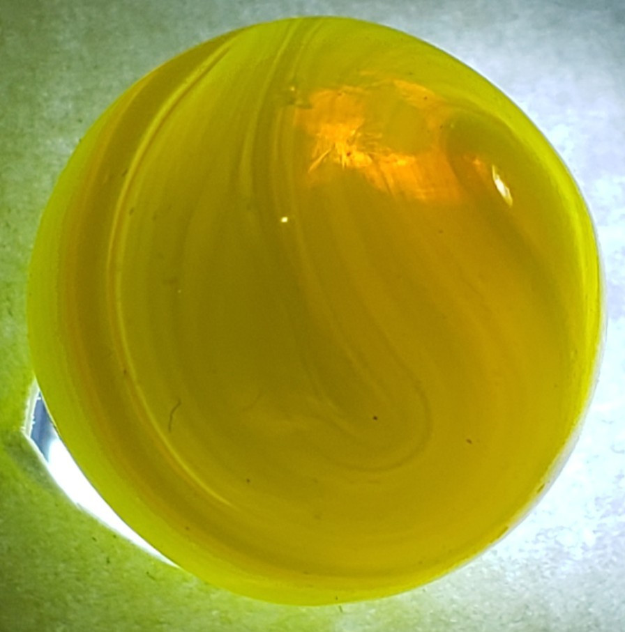 HTF Akro Agate ELECTRIC CADMIUM YELLOW LEMONADE UV MARBLE WET MNT SZ 19/32