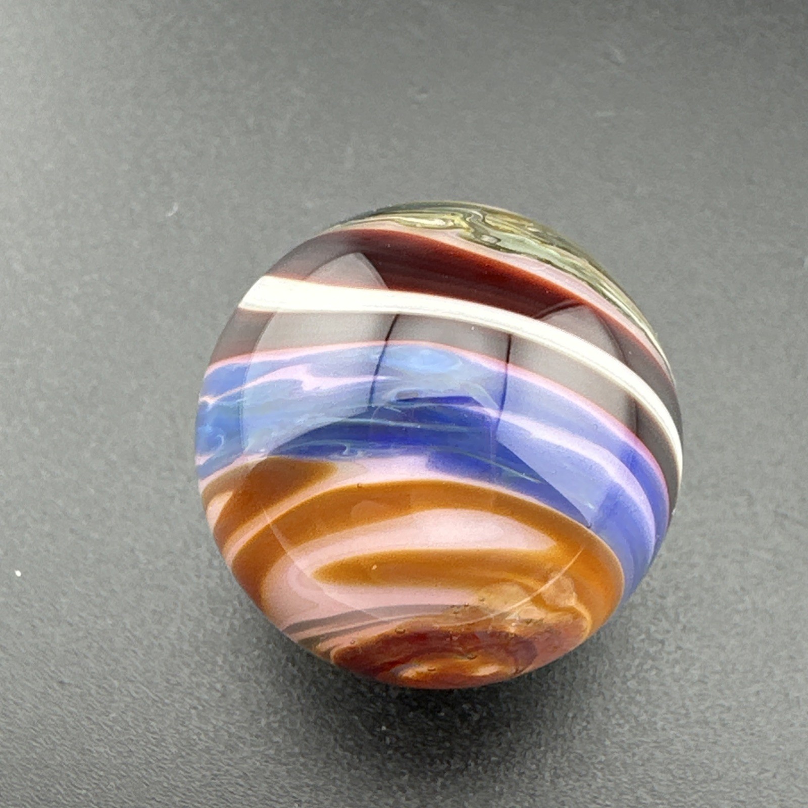 Contemporary Handmade Art Glass Marble 1.04″ Multicolor Abstract Swirl MIB Boro