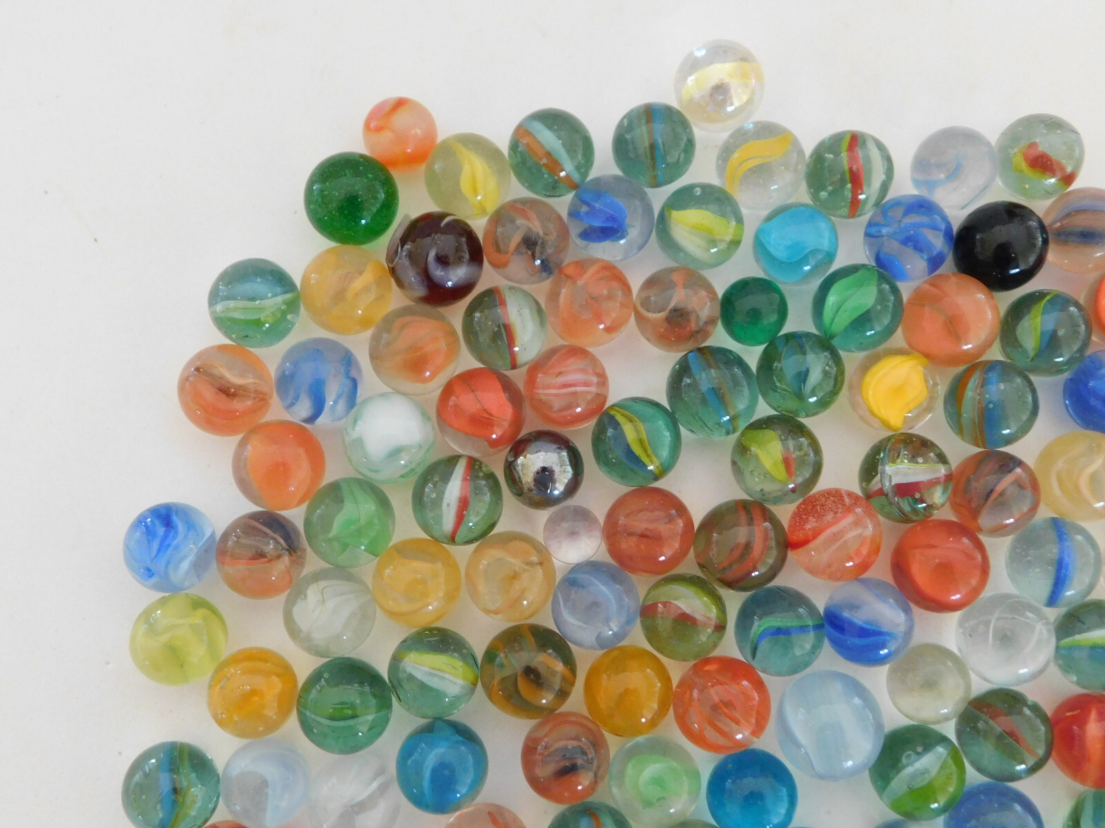 Lot of 150 Vintage Marbles – Mostly Cat’s Eyes of Various Makers