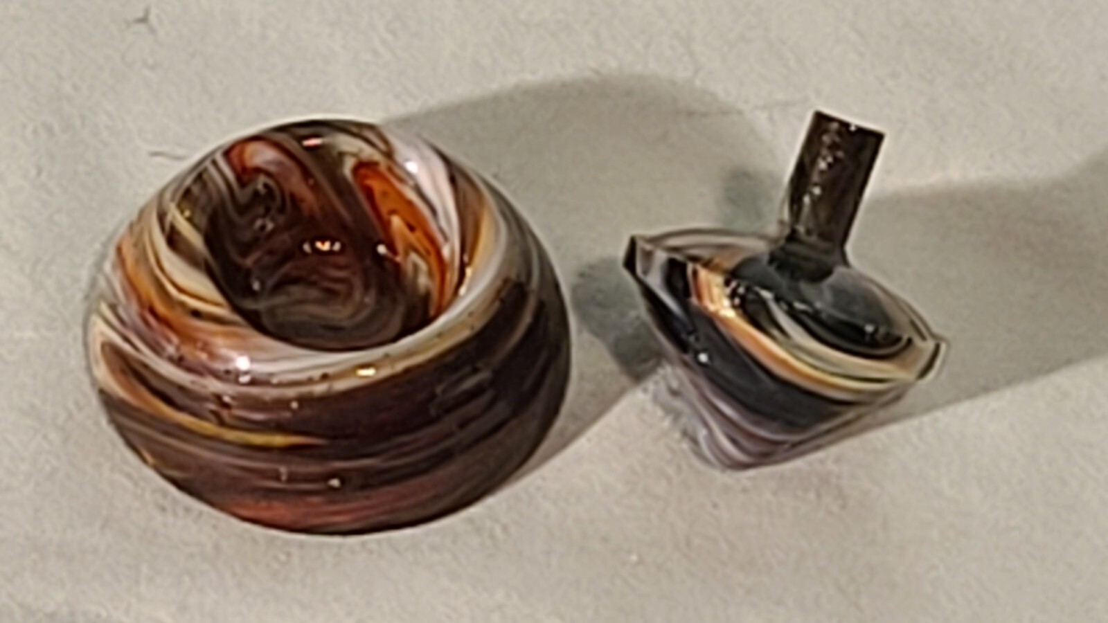ANDY DAVIS, Glass Art Spinning Top & Base, Tribute to Friendship Run (?), #079C
