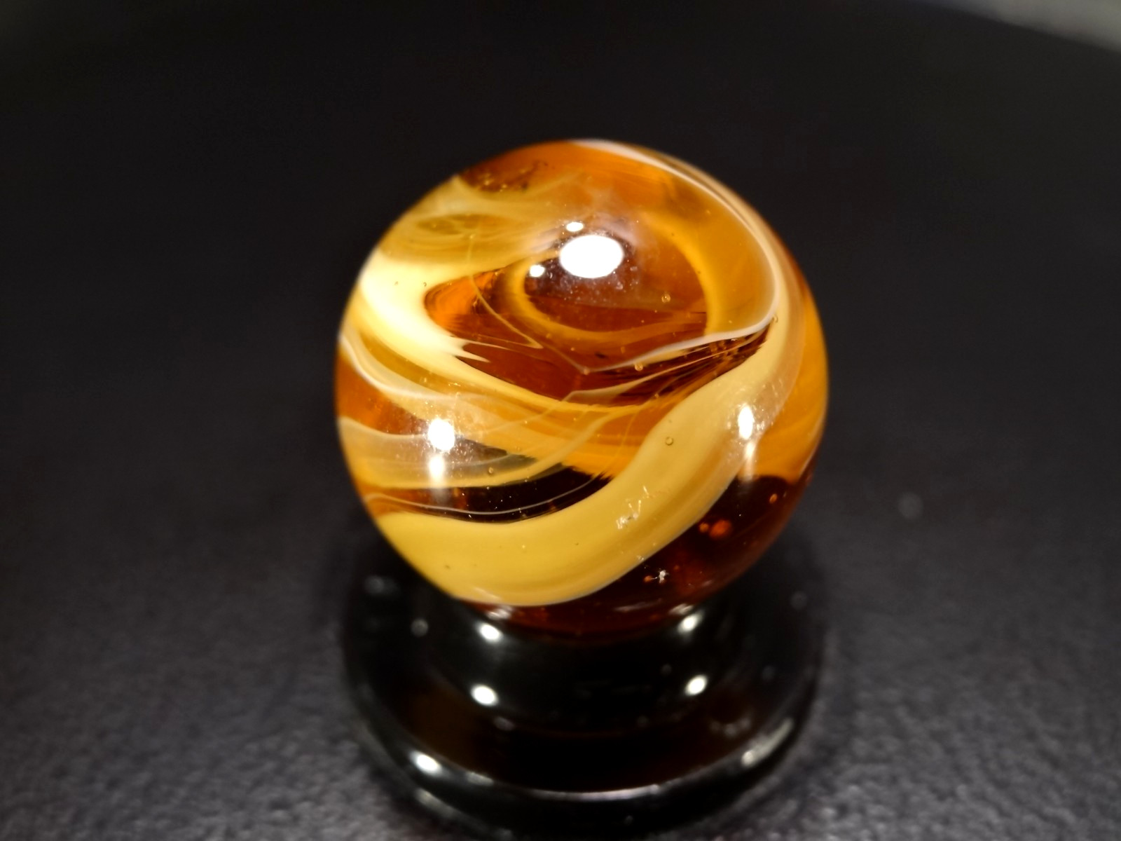 MF Christensen SWIRLING *9* Pattern Hand Gathered HONEY AMBER 🍯🍯🍯 WM