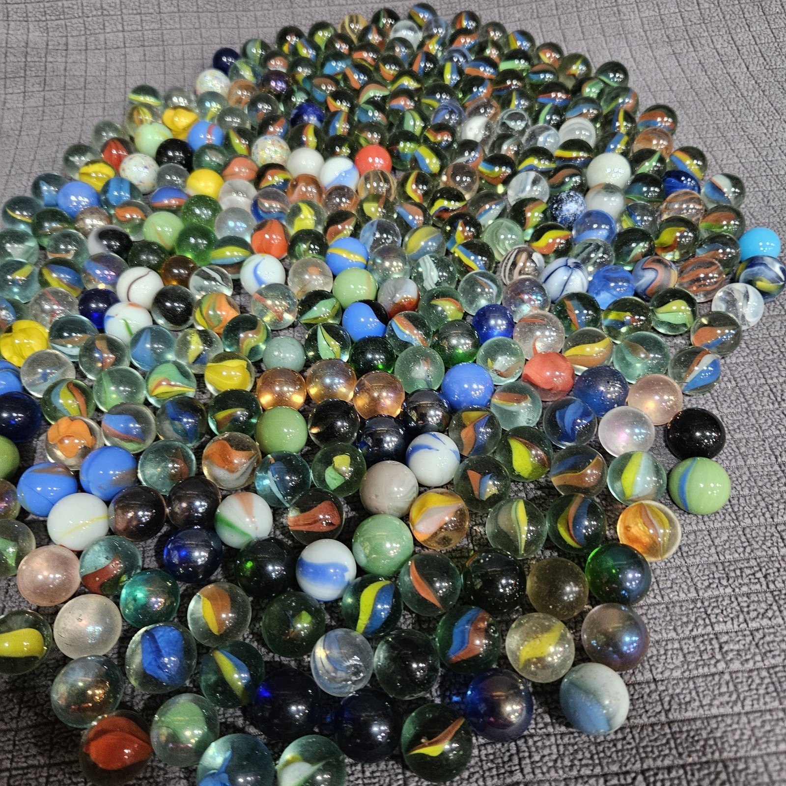 Vintage Glass Marbles:Swirl, Cats Eye And Milk Glass Lot Of 50 Randomly Selected