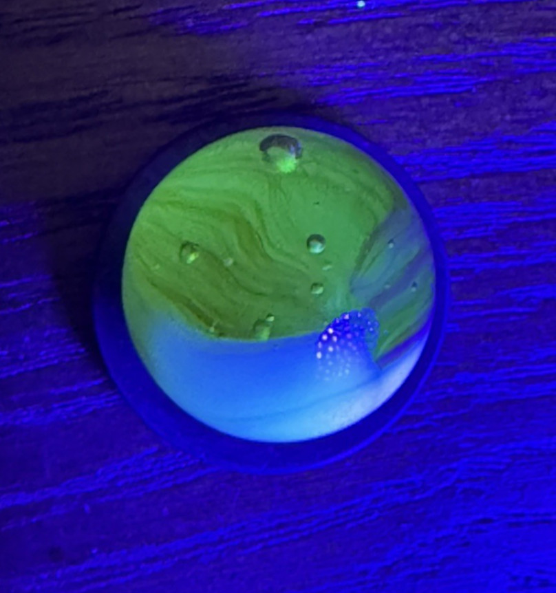 Vtg Marble Opaque White Patch Transp. Lemon-lime, Peach Tracer, Bubbles/UV 0.61″