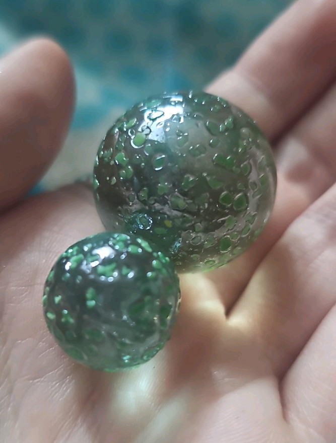 Lot Of 7 Vintage Vacor Glass Marbles, Gold Flakes, Rare Pontil Marking