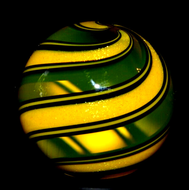 HOT HOUSE GLASS MARBLE/1.430″-SUNFLOWER DICHROIC STRIPE-BLACK,TRANS.YELLOW