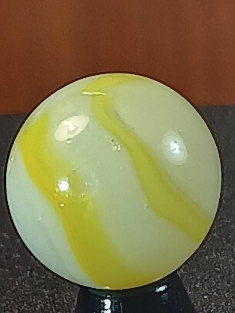 5/8″ Peltier High Noon Sun Yellow Lucent White on Clear NM Serious Marble B291