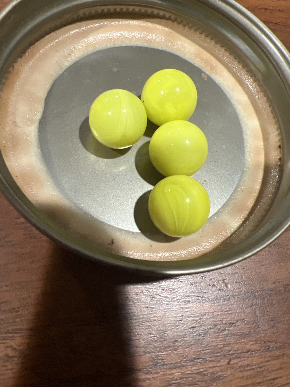 Lot011 Neon Yellow Swirl Set Of Four 1/2inch In Size