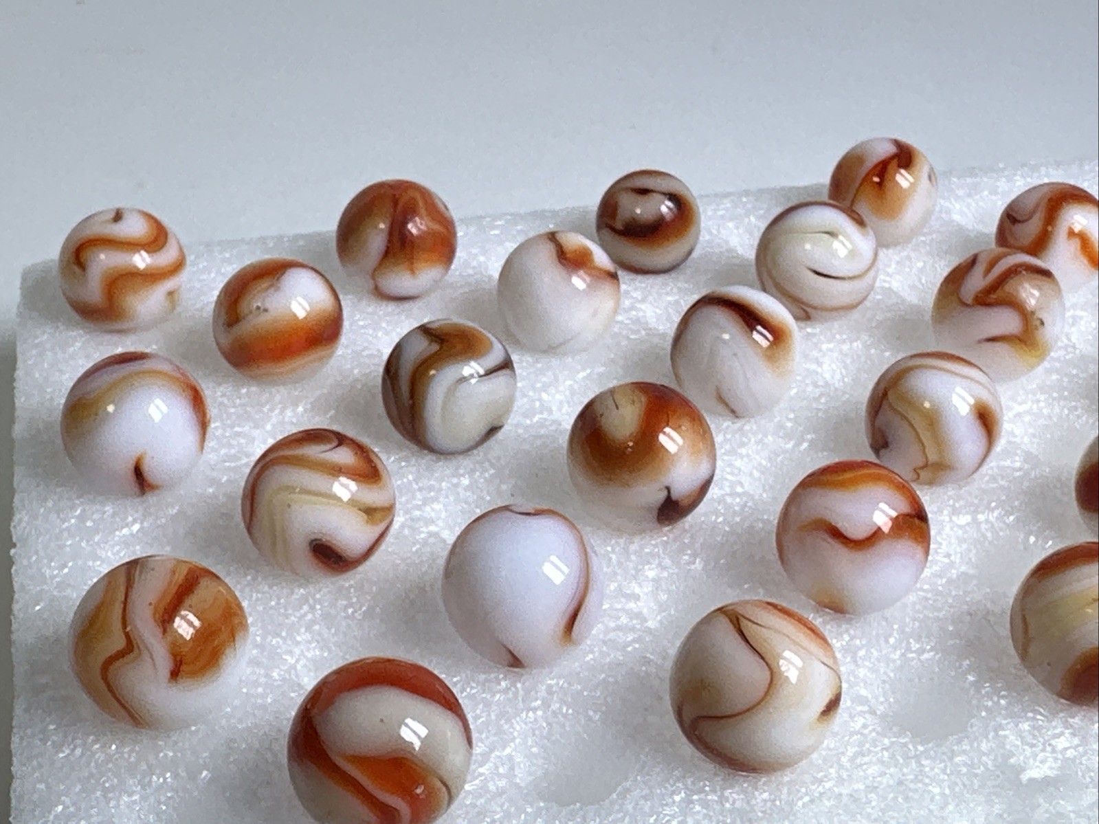 376 Lot Of 29 Vintage Heaton Agate Swirl Marbles!