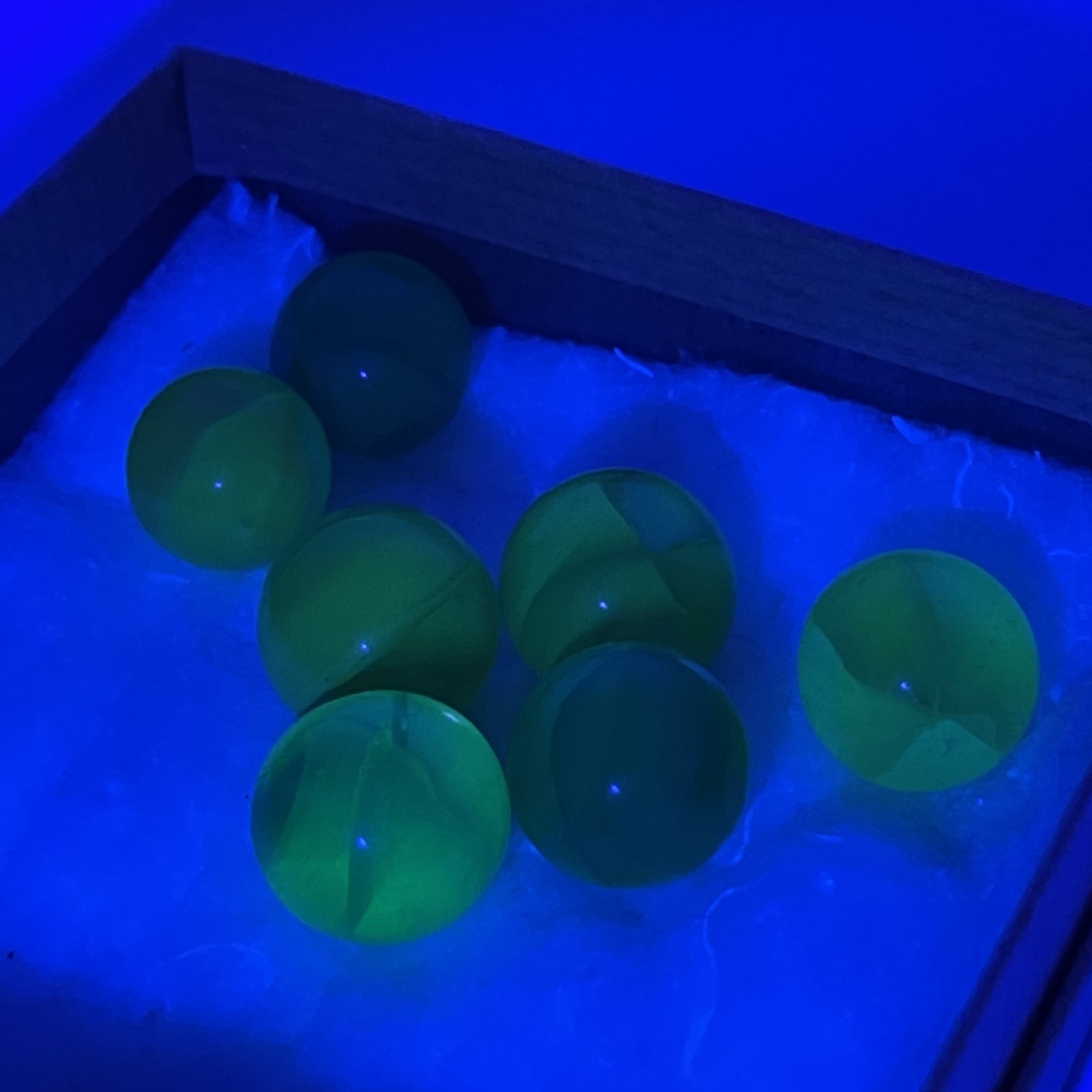 Vaseline Uranium Yellow Glass Marbles Vintage 9/16″ Lot of 7 Glows UV Reactive