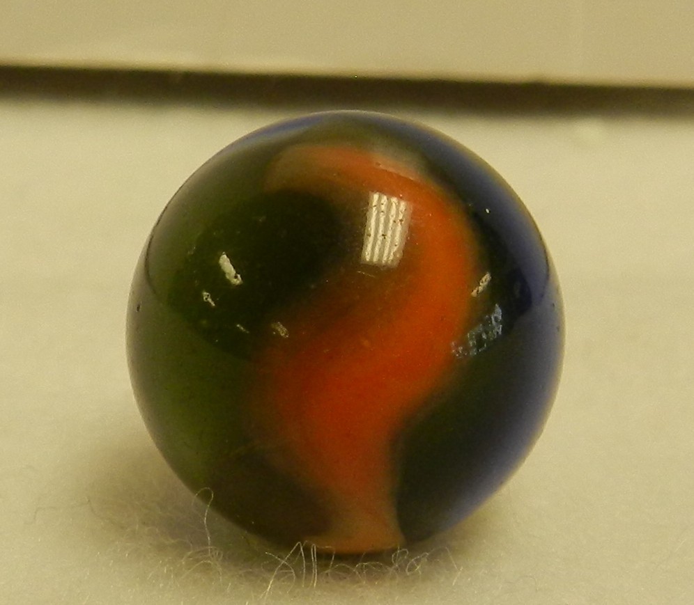 #20257m Vintage Peltier Glass Swirl Marble .64 Inches *Near Mint*