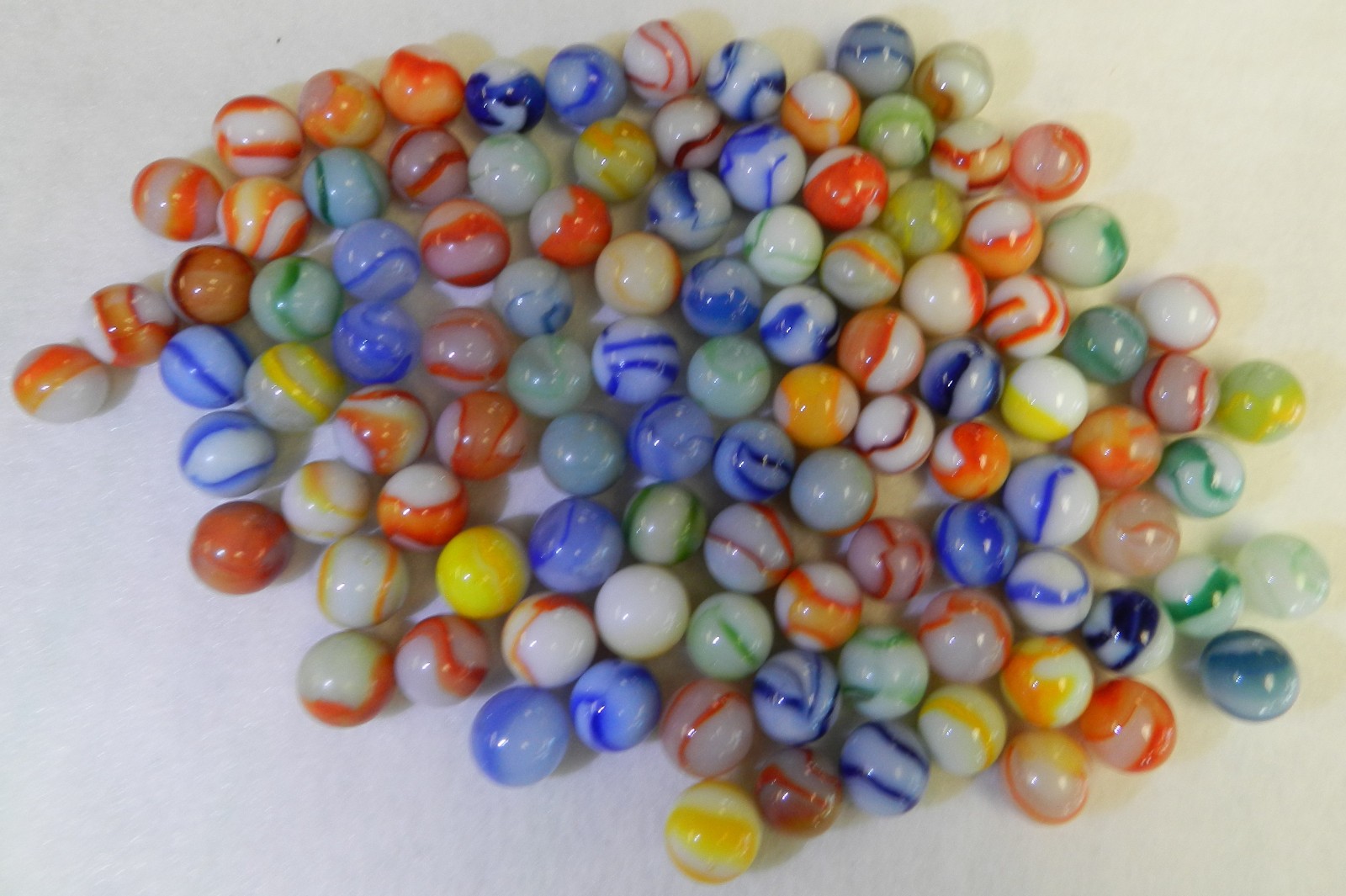 #20310m Vintage Group or Lot of 100 Peltier Glass Marbles