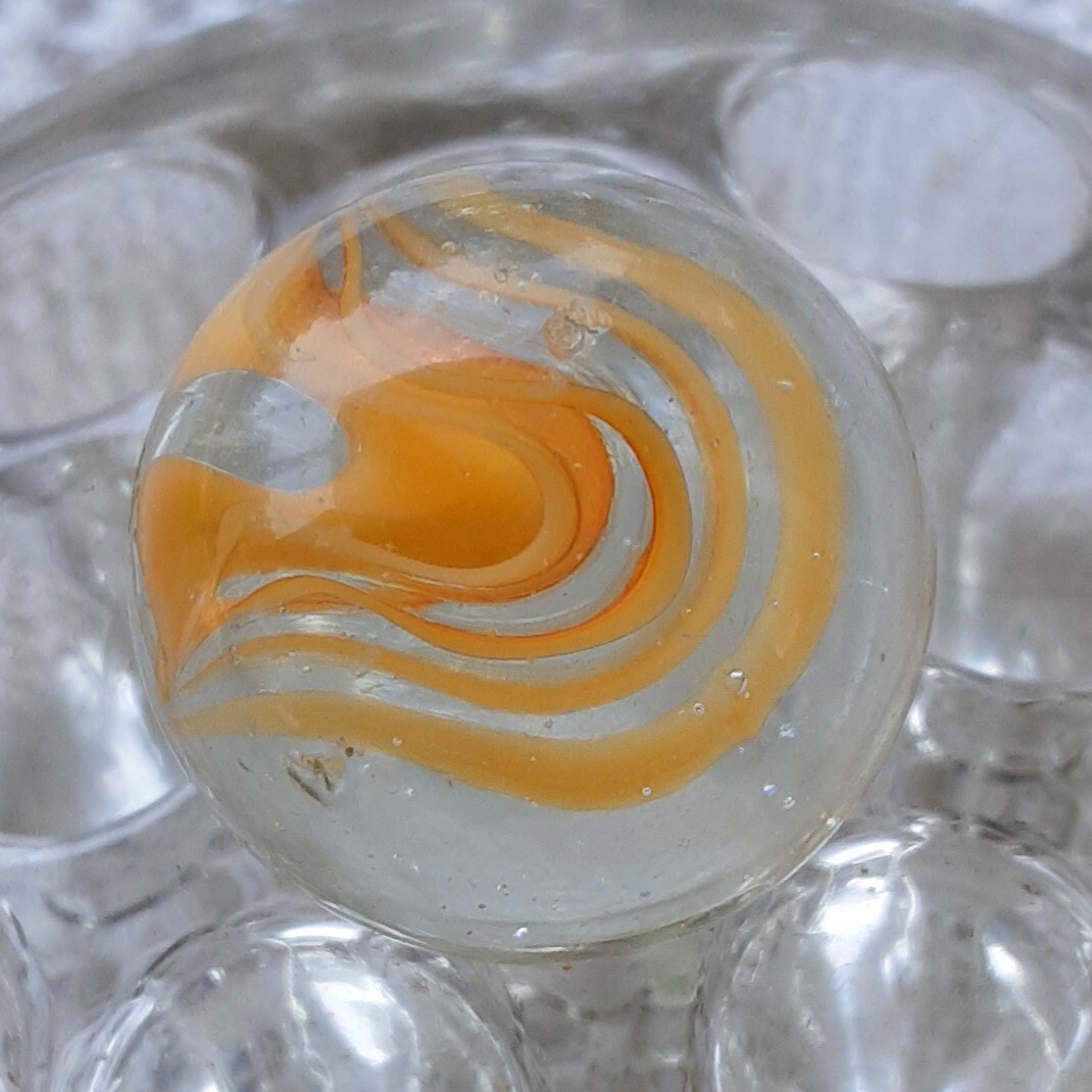 7/8″ Vitro Agate Caged Catseye Horse Shoe In Wet Mint Condition 👌.