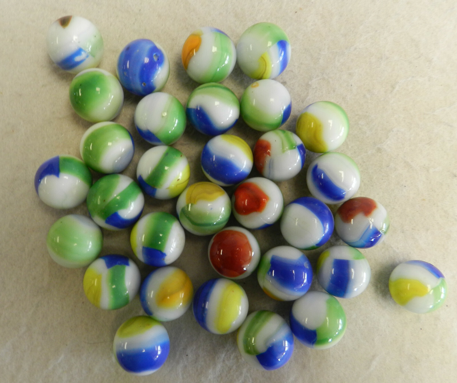 #14079m Vintage Group of 30 Mid Size Marble King 3 Color Patch Marbles