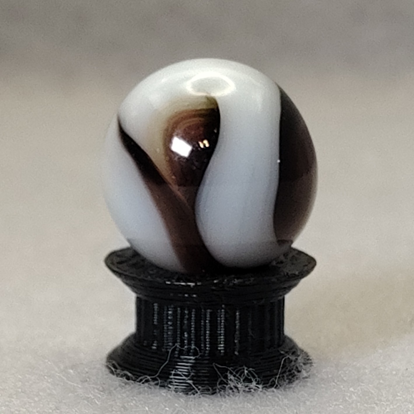 16mm Swirl marble Purple & White Champion? Ravenswood? NM+
