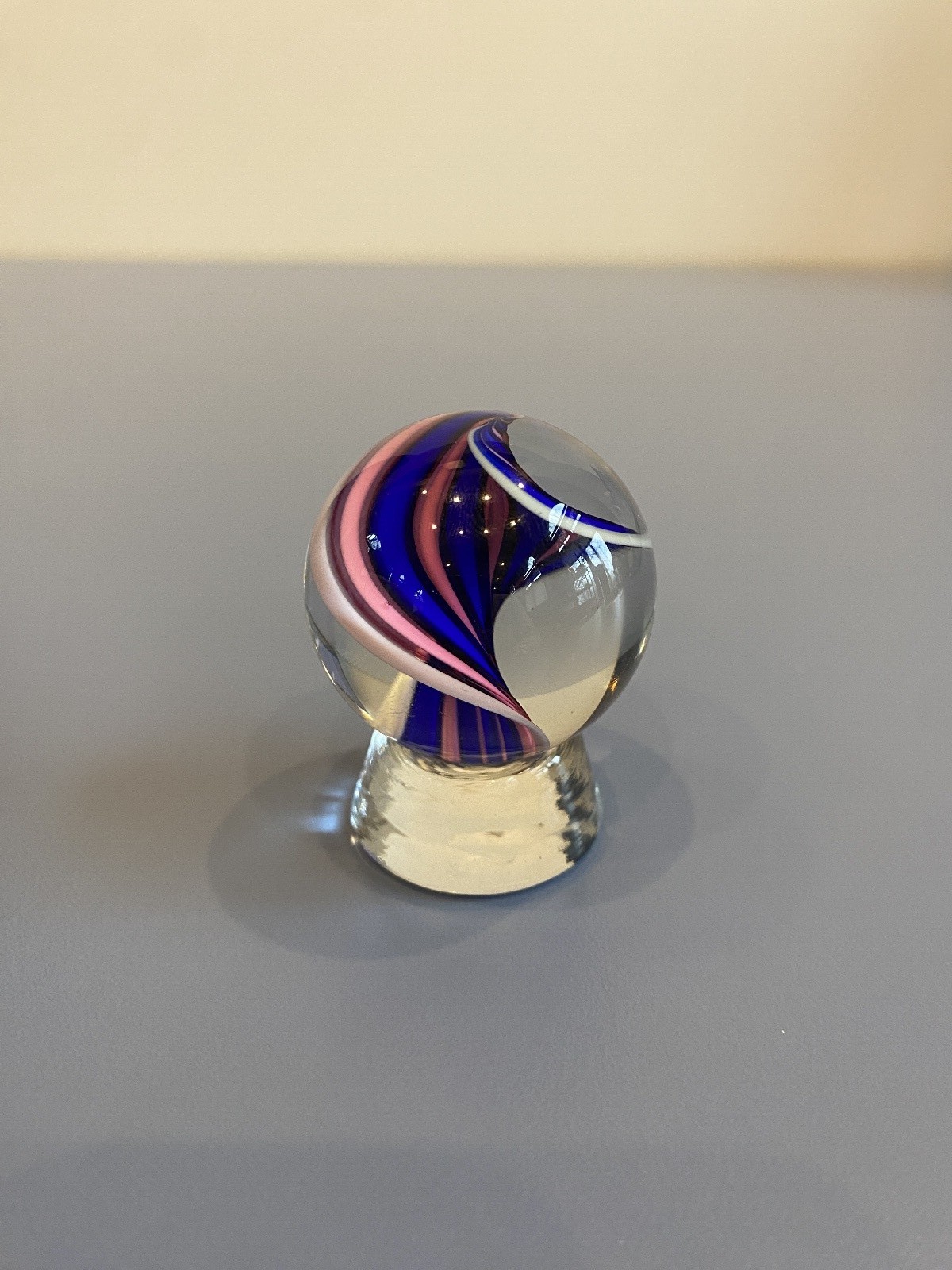 BEAUTIFUL Blue Pink & White Swirled Art Glass Marble W/Stand 1.5″