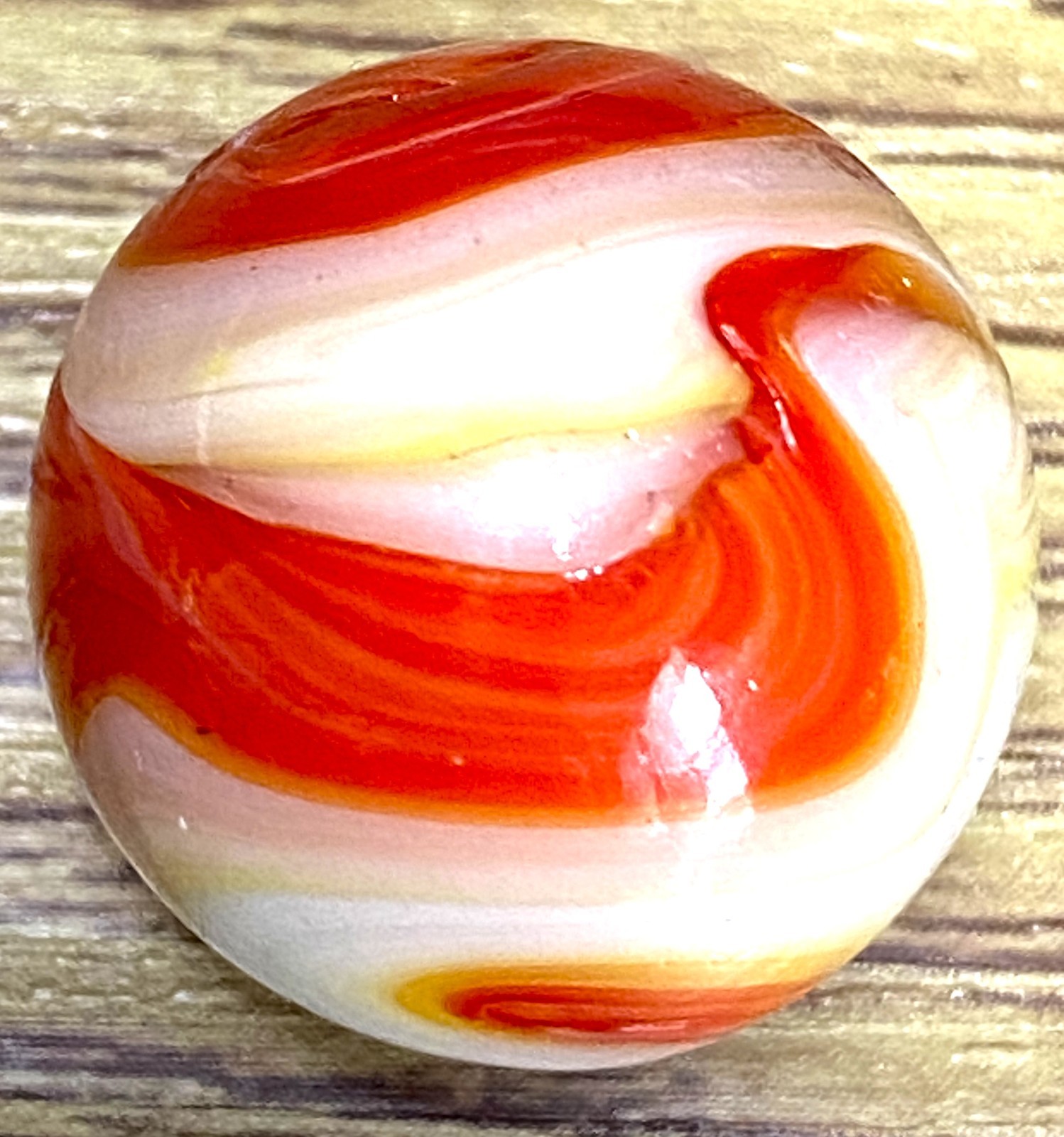 DAS/SAMMY’S/WV/JABO FIREY CANDY CANE FLAMED-OUT SWIRLED SHOOTER .72″ 4B/08