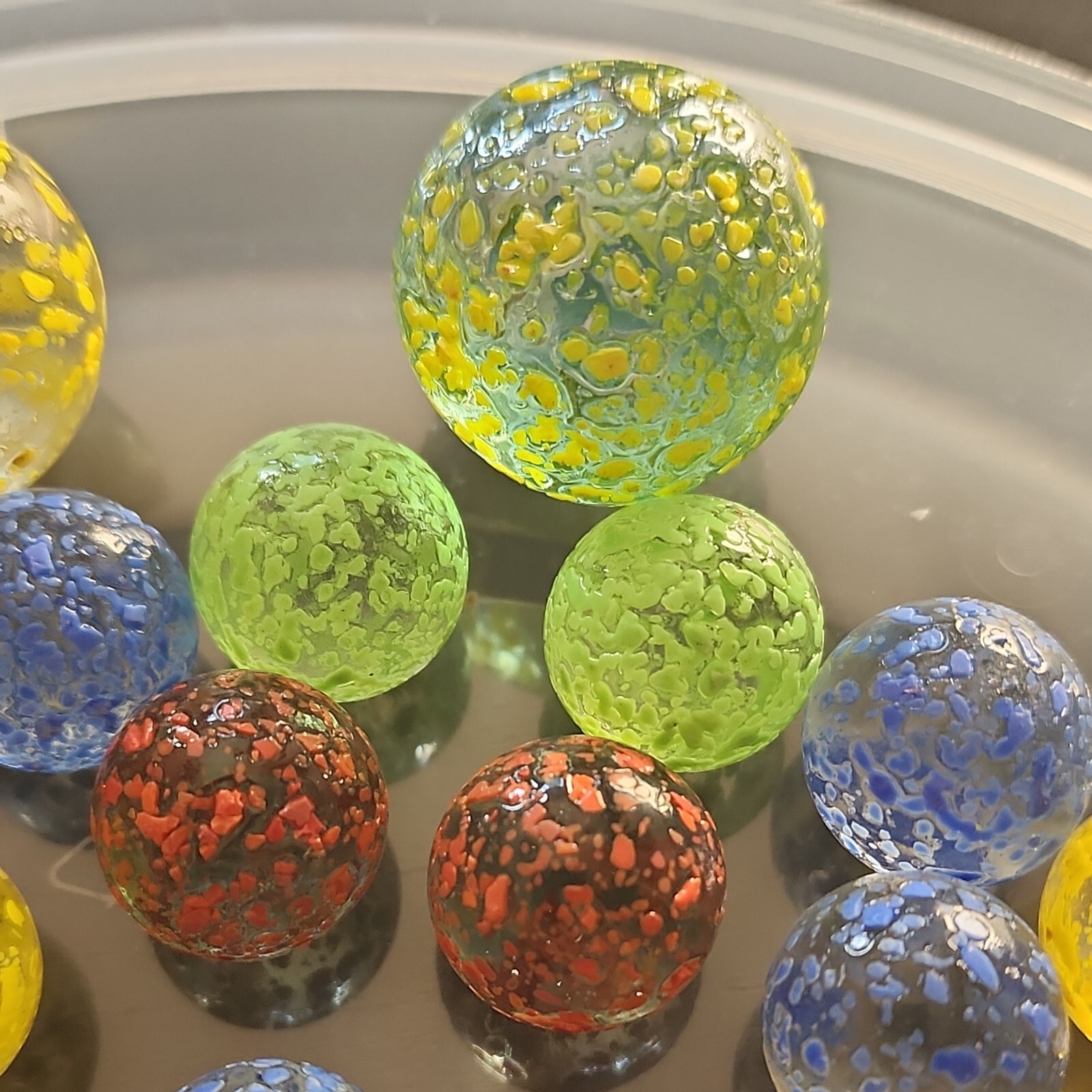 VTG Confetti Speckled Stardust Marbles x 24 (14.66 mm with 2 LG) Canadian Seller