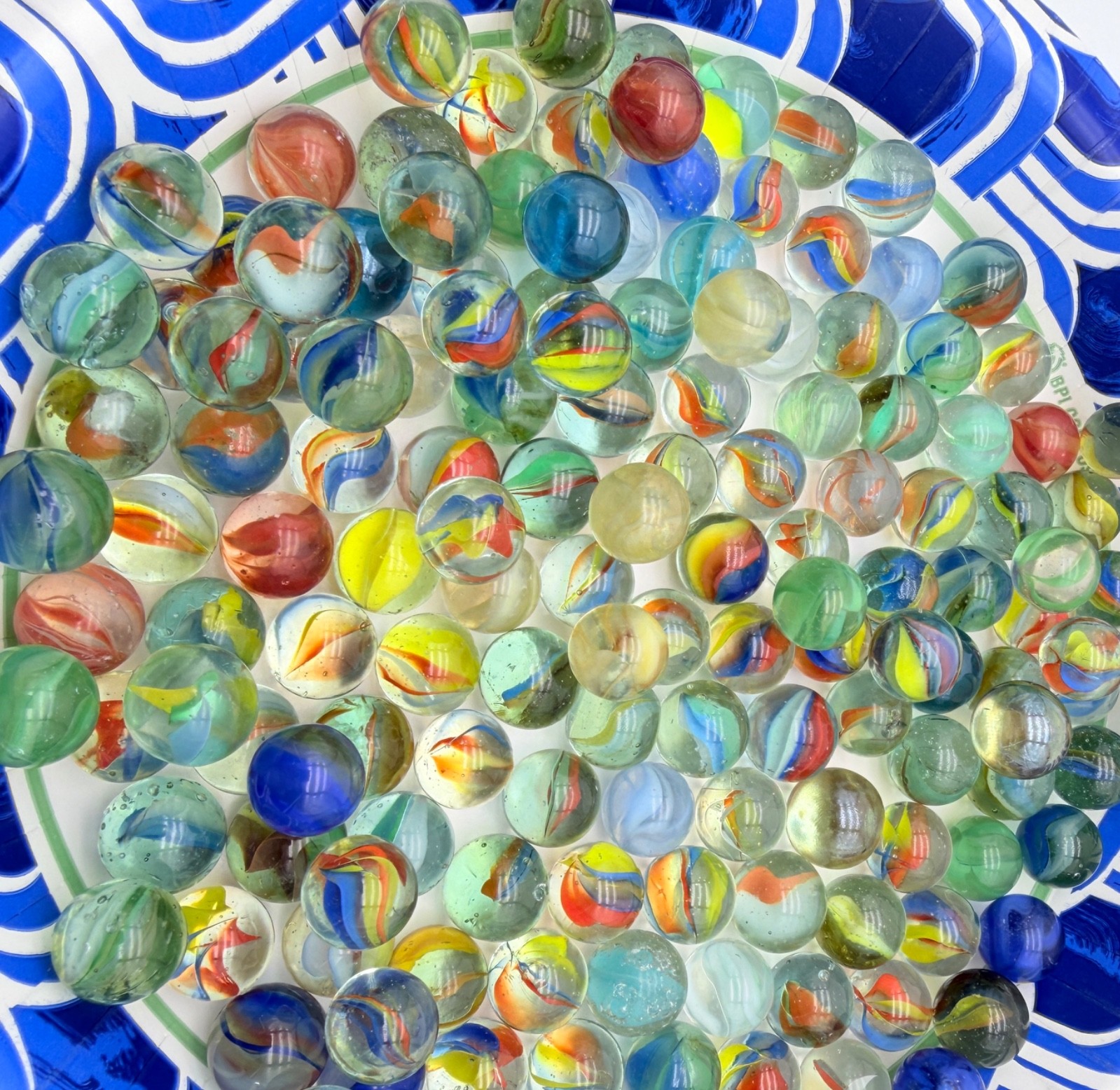 Vintage Cat’s Eye Glass Marbles Nice Mixed lot of 150