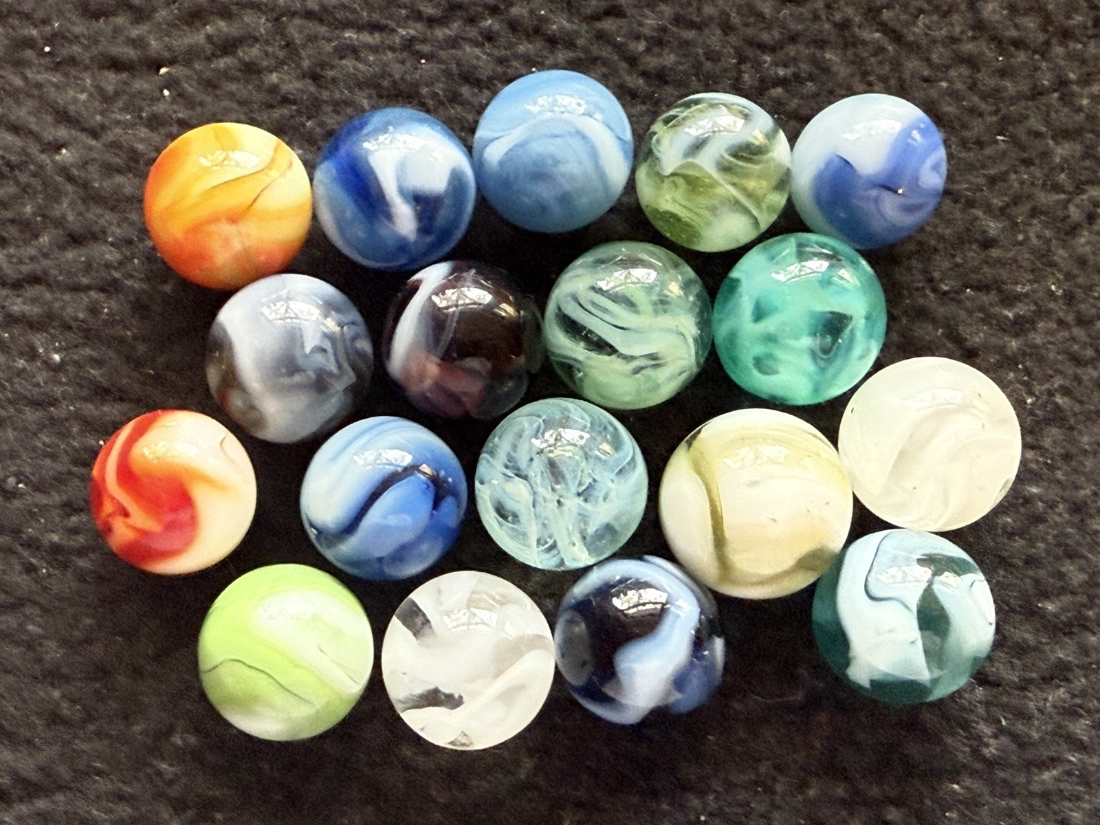 18 Vintage Swirl Marbles 9/16-11/16” Near Mint to Mint | (22)