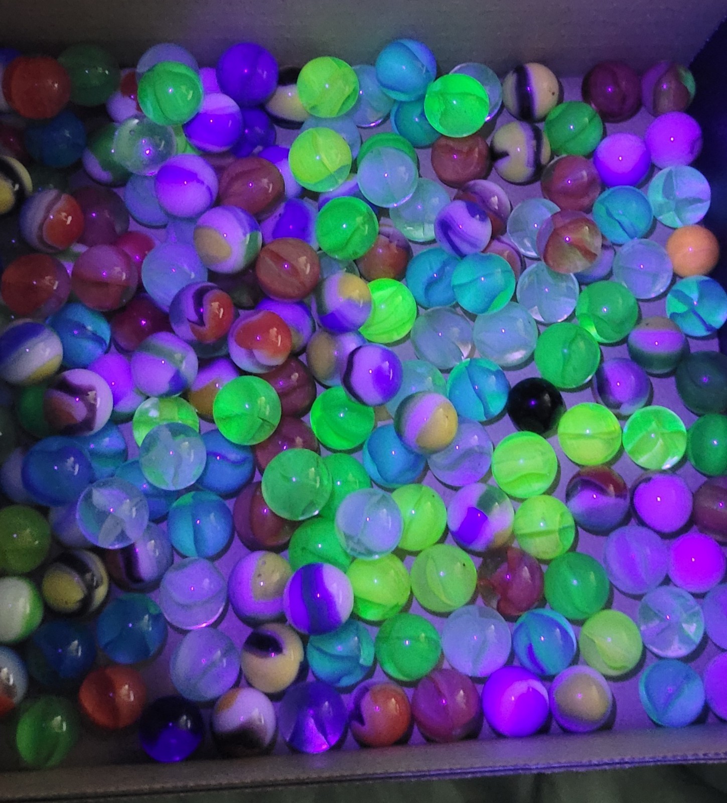 Huge Lot of 250+ Vintage Rare Marbles Mix Many Flourescent (Video)