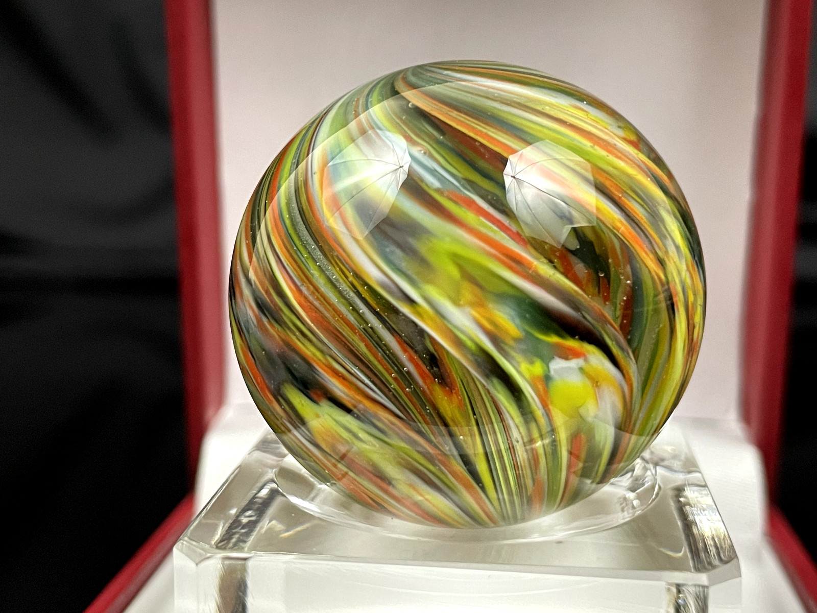 Rick Davis Glass Art Marble 1.48″ Signed Sprials Gold Flakes