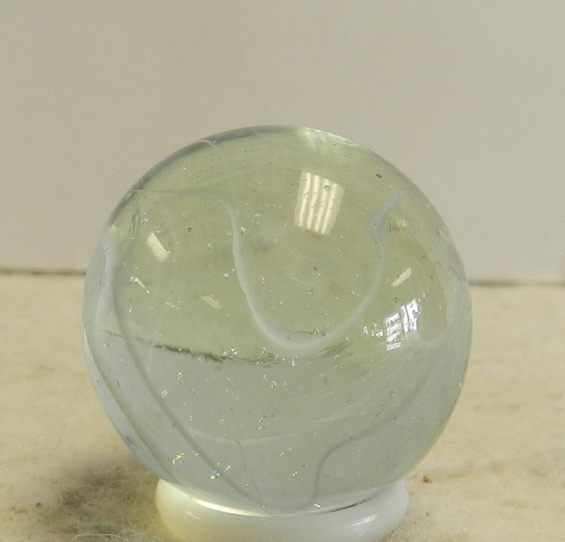 #16377m Faint But Cool Vitro Agate Horseshoe Cat’s Eye Shooter Marble .90 In