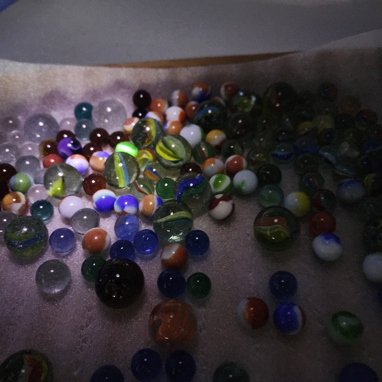 Vintage GLASS MARBLES 95 pc 2 pound Lot Mix Multi Color Multi Sizes