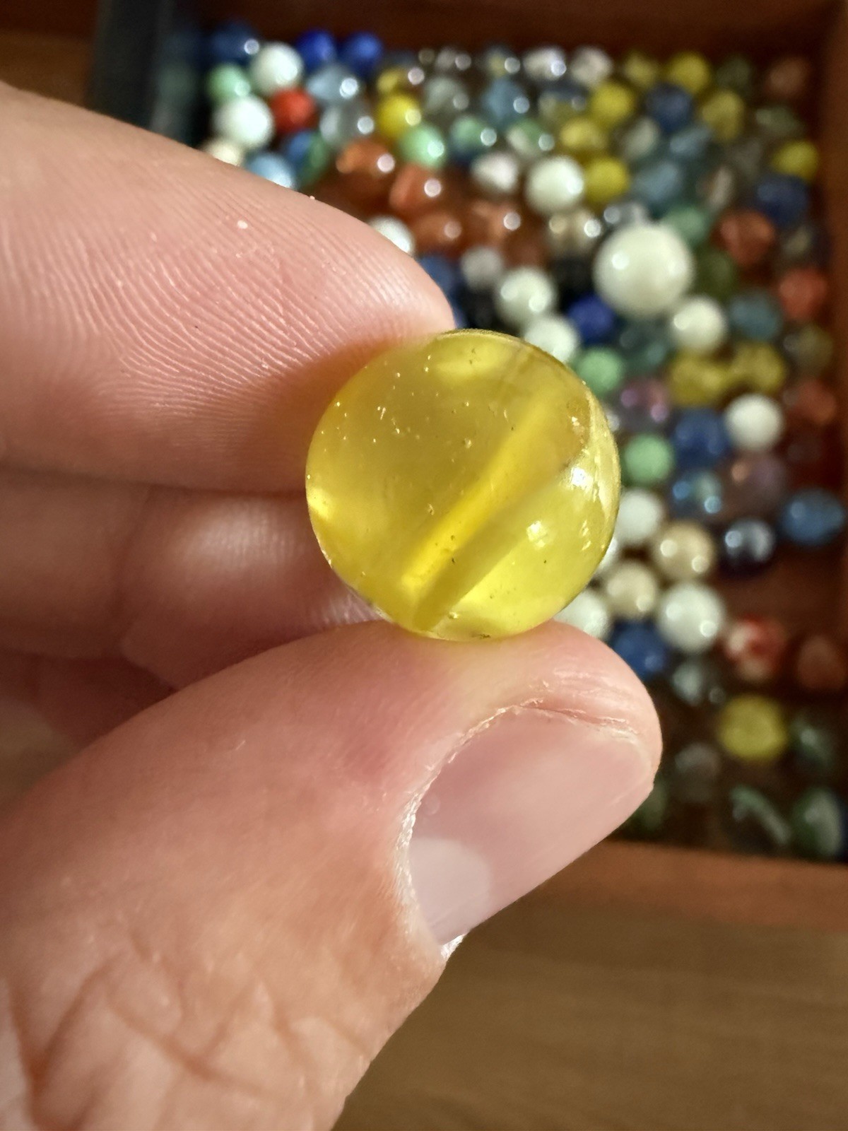 Lot A Vintage Marbles Akro? Christensen? Vitro? Swirl Agate Opaque UV Fluorescen