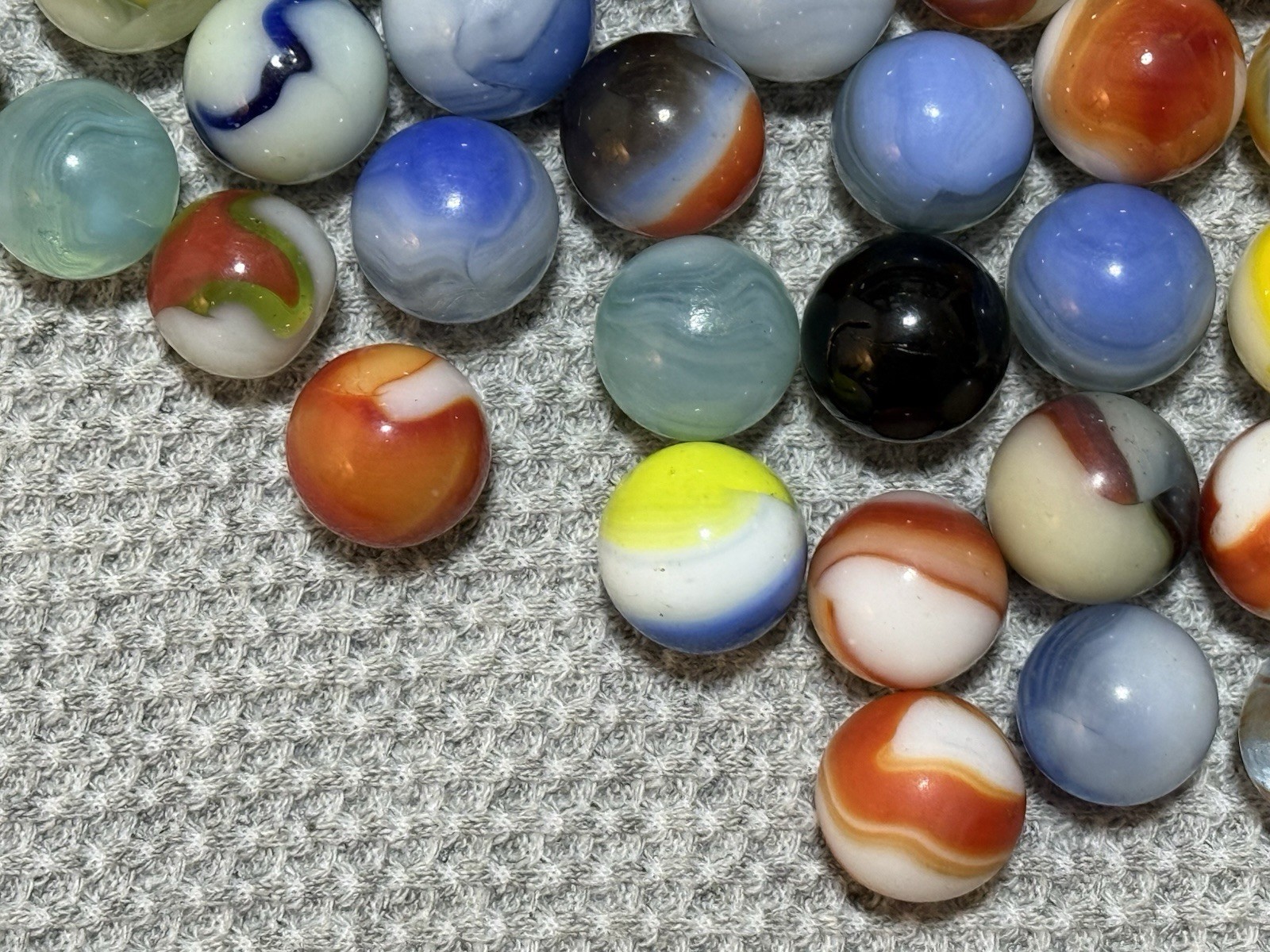 Lot Of 150+ Akro Peltier Vitro Marble King Marbles Various Sizes NM(-) To NM(+)