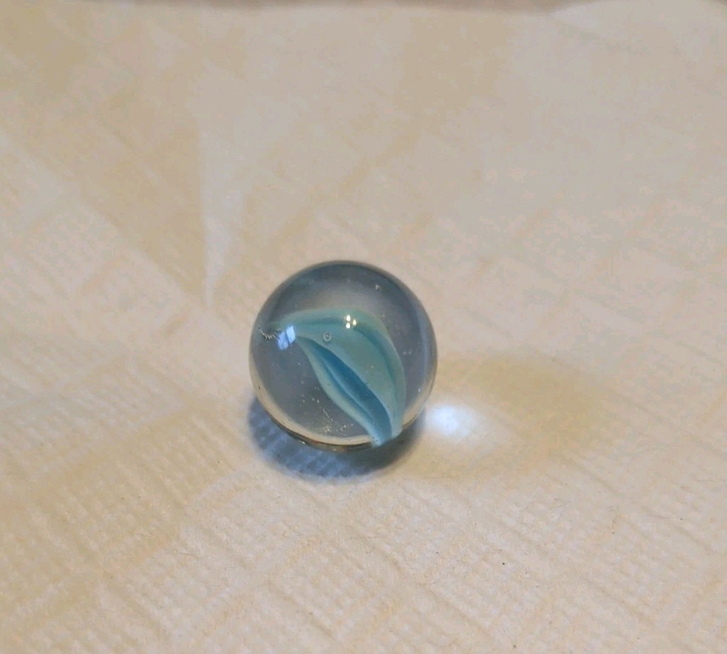 Vintage Vitro Full Bloom Robins Egg Marble