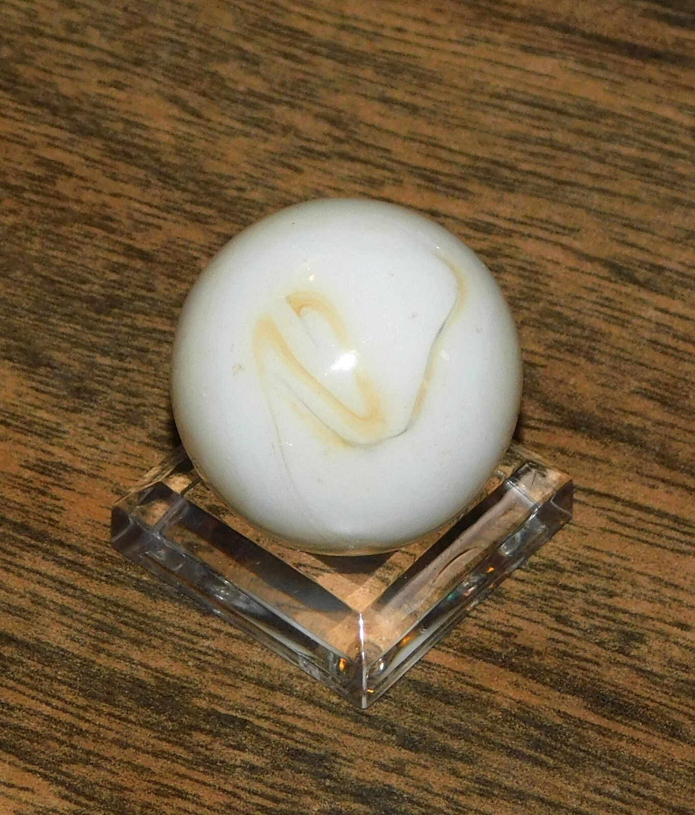 Vintage Glass Marble Large Pearlescent Cream Yellow Swirl Shooter 0.94″ #0-129